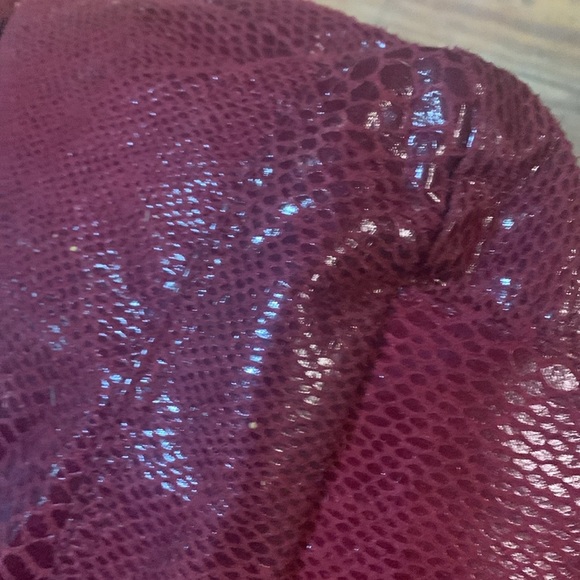 Kenneth Cole Reaction XL snakeskin hobo tote w/crossbody straps - Picture 8 of 11